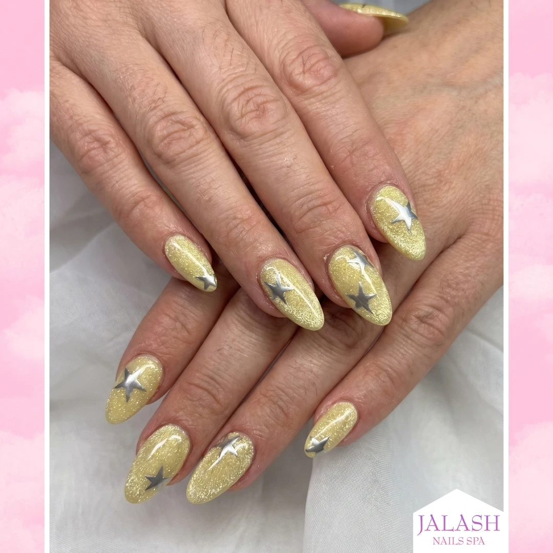 Elegant nails